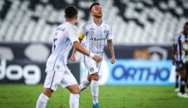 Grêmio vence Botafogo e continua na briga por vaga para Libertadores