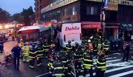 Colisão entre dois ônibus deixa três mortos e 15 feridos em Nova York