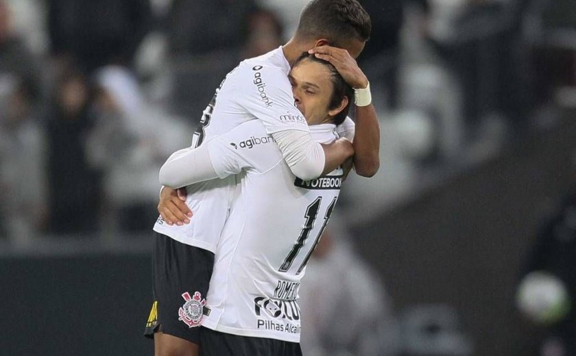 Corinthians encerra tabu e sai na frente da Chapecoense na Copa do Brasil