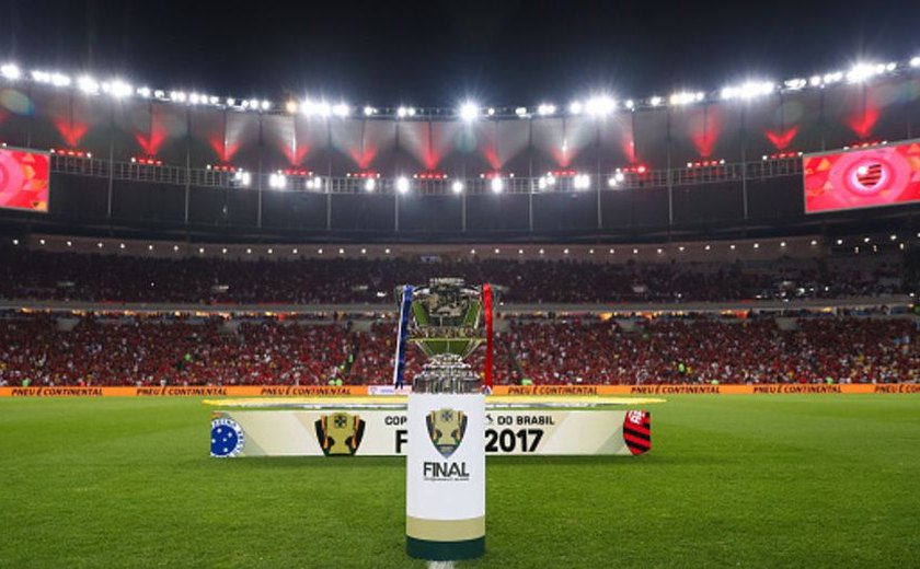 Flamengo e Cruzeiro empatam na primeira partida pela final da Copa do Brasil