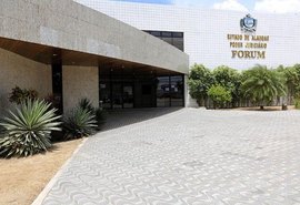 Ministério Público consegue condenação de acusado de matar mulher com 15 facadas