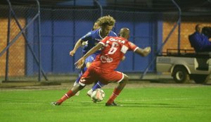 CRB perde para o Avaí na Ressacada e segue na briga contra o rebaixamento