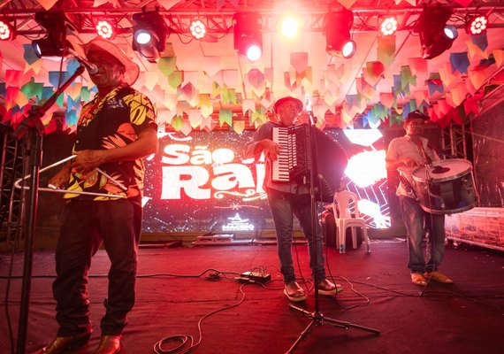 Forró Raiz leva tradição e alegria à Feirinha da Pajuçara