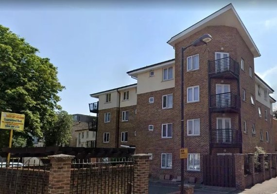 Mulher morre e corpo fica quase três anos esquecido em apartamento de Londres