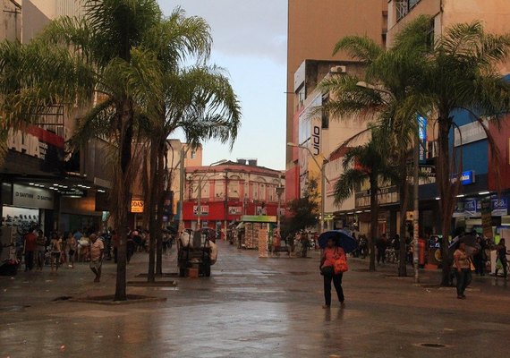 Fecomércio aponta que consumo das famílias de Maceió recuou 3,27% em março