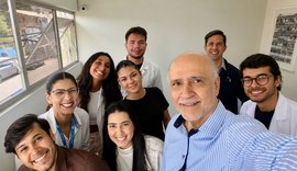 Intercambistas de Portugal e Romênia encerram experiência em pesquisa clínica no Cesmac