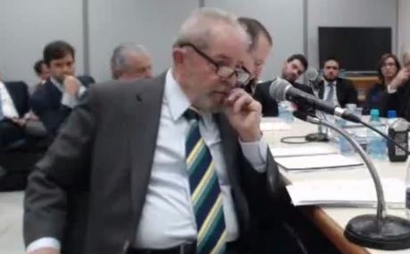 'Não solicitei, não recebi, não paguei e não tenho nenhum triplex', diz Lula a Moro