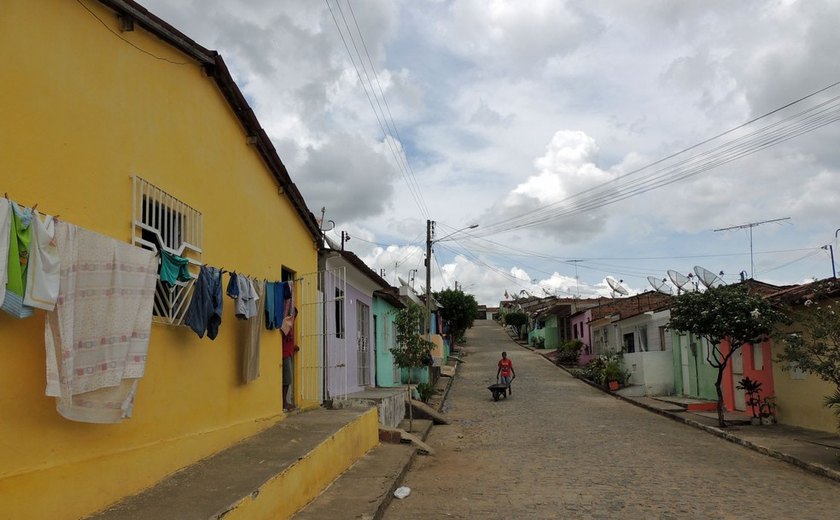 População do Nordeste é a que mais vive em casas no Brasil e ter imóvel próprio é o principal sonho