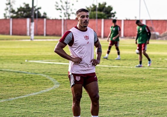 William Pottker destaca força mental do elenco e foca no acesso do CRB à Série A