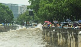 Tufão  expulsa 1,6 milhão de pessoas de casa no leste da China