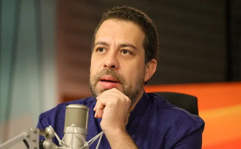 Boulos critica lobbies contra o fim da escala 6 por 1 e o Move Brasil