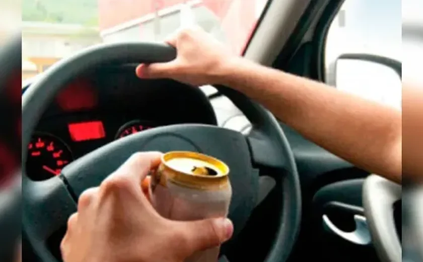 Condutor embriagado é autuado após atingir duas pessoas em avenida na Cruz das Almas