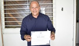 Empresário Jadson Lessa é diplomado como prefeito de São Miguel dos Milagres