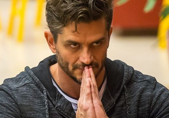 Fãs do ex-BBB Marcos pagam R$ 1,2 mil em consulta só para vê-lo de perto