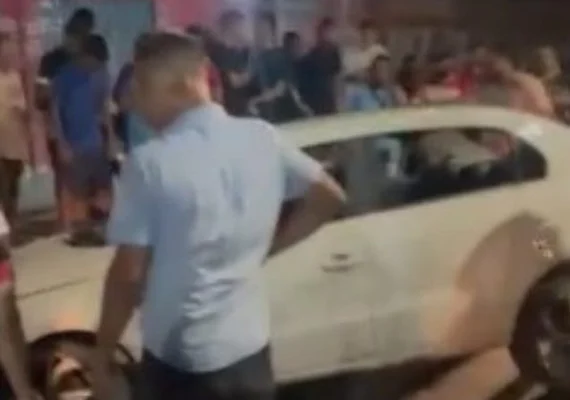 PC/AL identifica vítima morta com camisa de torcida organizada dentro de veículo no Clima Bom
