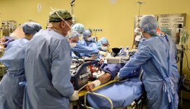 Itália registra mais 812 mortes, mas número de novos casos tem forte queda