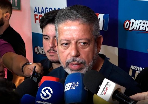 Arthur Lira e partidos esperam por JHC