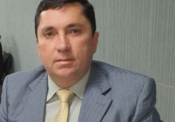 Arapiraca: Rogério Nezinho cobra de Teófilo clareza sobre verbas federais contra Covid-19