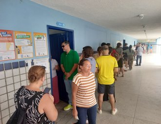 Cepa tem filas, grande movimento e “derrame de santinhos” durante votação