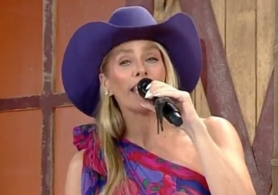 Direção de 'A Fazenda 14' é massacrada na web após anúncio de Galisteu: 'Imitar o BBB'