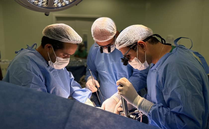 Paciente de 63 anos celebra recuperação, após transplante hepático no Hospital do Coração Alagoano