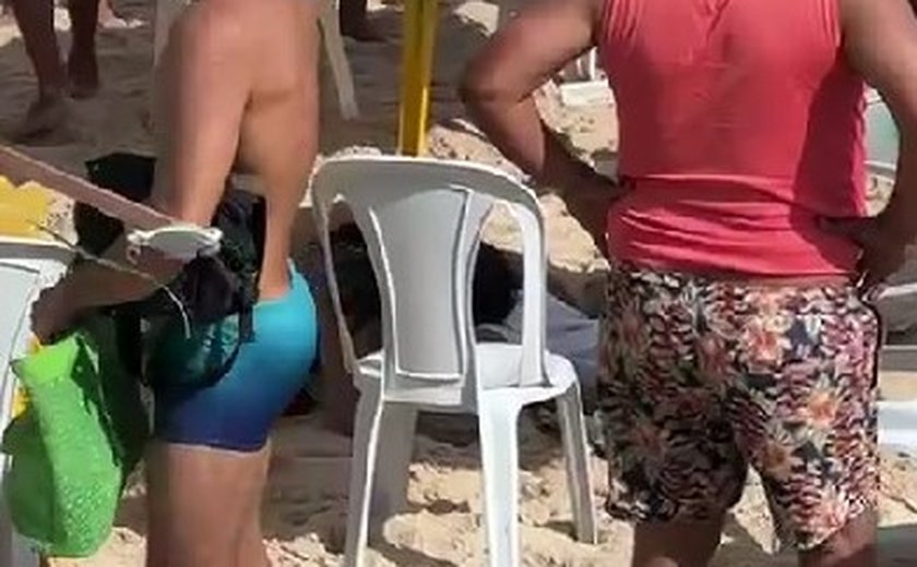 Vídeo: homicídio em plena praia da Barra de São Miguel causa correria neste domingo (15)