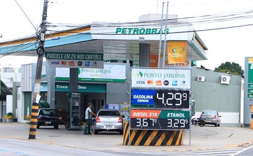 Alagoas tem a terceira gasolina mais cara do Nordeste