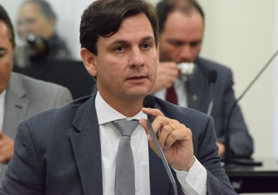 Rateio do Fundeb recebe emendas na ALE