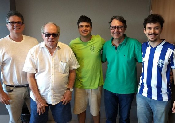 Engenheiro chefe da construção visita o Estádio Rei Pelé no último jogo de 2019