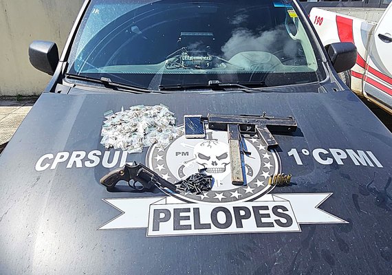 Polícia Militar apreende uma submetralhadora na cidade de Roteiro