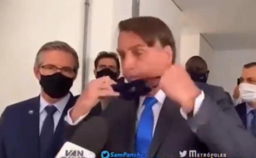 Em mais um descontrole, Bolsonaro diz que faz o que bem entende e ofende repórter
