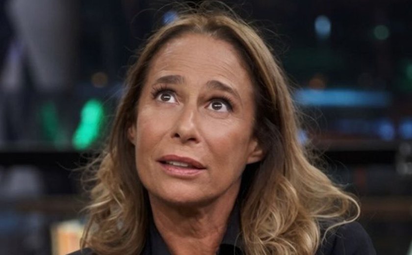 Atriz Andrea Beltrão passa por cirurgia de emergência e vai precisar usar cadeira de rodas