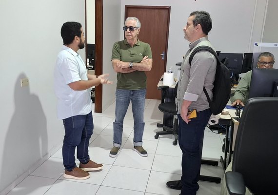 Presidente do TRE/AL visita Zonas Eleitorais no sertão e em Arapiraca