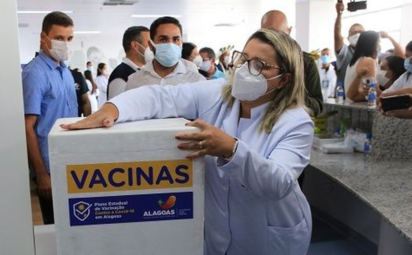 'Vacinação é um grande alento para alagoanos'