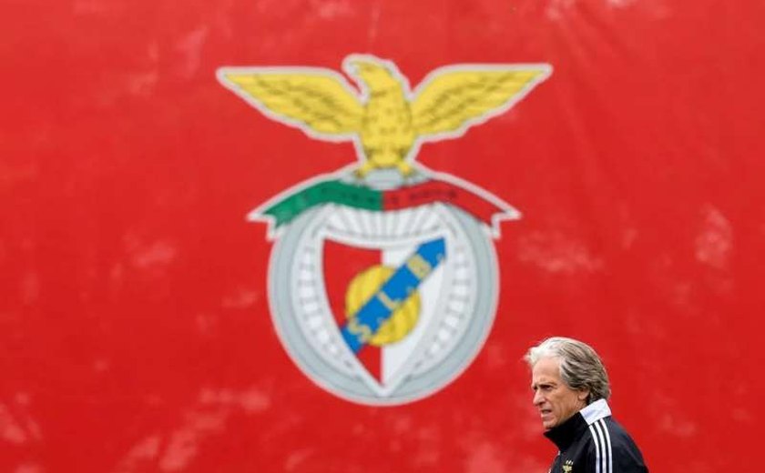 Jornal diz que Benfica vê tempo curto até clássico e espera que Jorge Jesus peça demissão