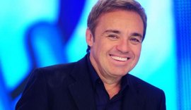 Assessoria de Gugu Liberato nega morte de apresentador