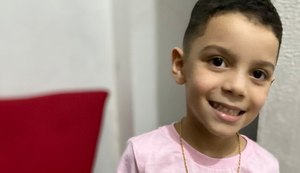 Família de criança com doença rara realiza campanha solidária para custear tratamento