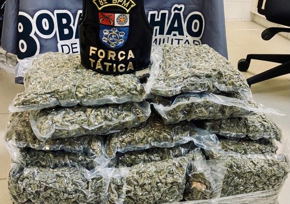 Polícia apreende 21 armas de fogo e 24 Kg de drogas em Alagoas