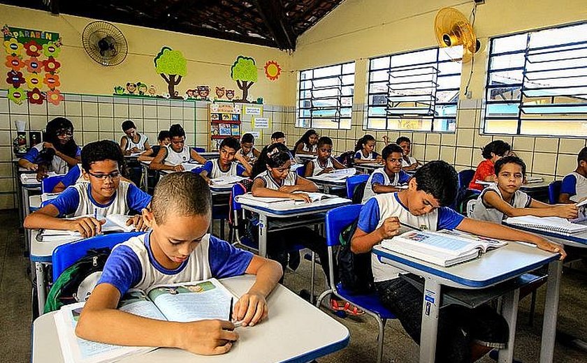 Nível de aprendizagem cresce em 65% das escolas da rede estadual de Alagoas avaliadas em 2021