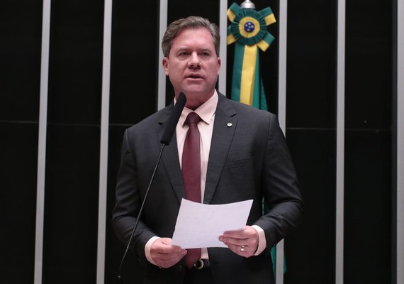 Marx Beltrão cobra solução pacífica para conflito em Palmeira e defende famílias que vivem há décadas na região