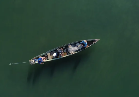 Ministério da Pesca cancela mais de 76 mil licenças de pescadores