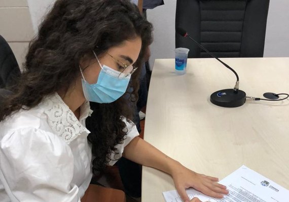 Teca Nelma quer redução no recesso dos vereadores de Maceió