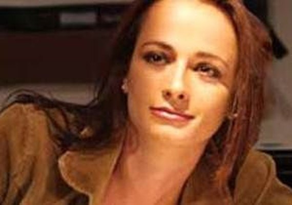 Atriz de 'Maria do Bairro' vira motorista da Uber: 'De fome não vou morrer'