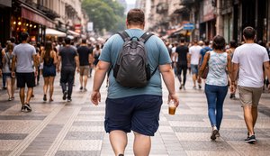 Mais de 60% dos brasileiros têm sobrepeso; ultraprocessados elevam riscos