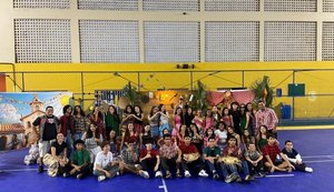 Alunos de projetos esportivos participam de festa de São João especial