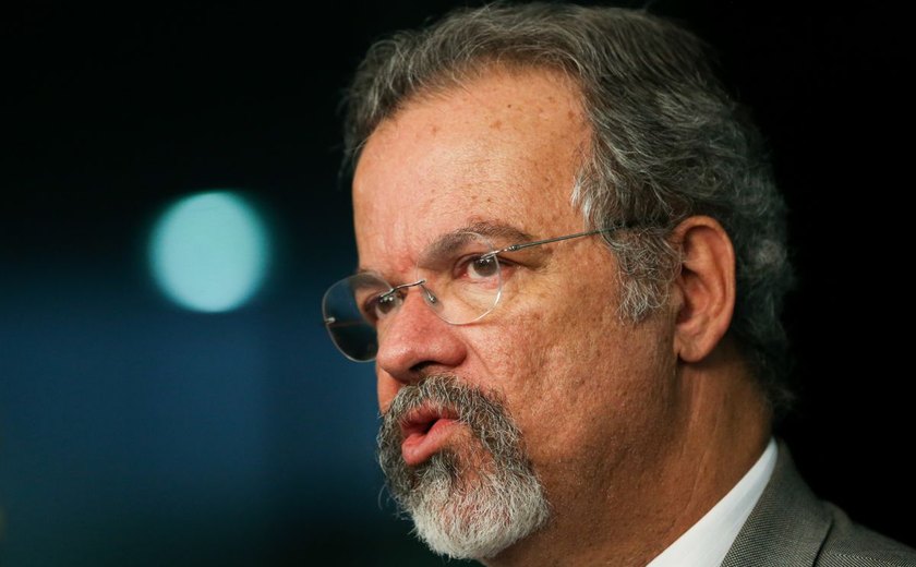Raul Jungmann sobre criminalidade no Rio: 'Quem controla território controla voto'