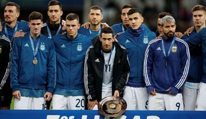 Messi é expulso, mas Argentina vence Chile e fica em 3°