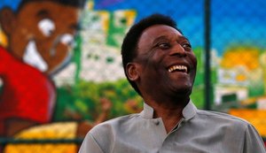 Pelé é internado em São Paulo com infecção urinária