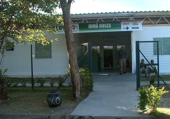 Cinco pessoas ficam feridas após colisão de carro com animal solto na rodovia