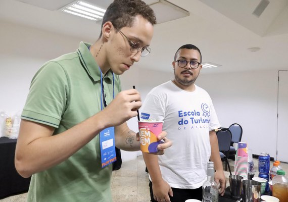 Escola do Turismo capacita profissionais das festas de réveillon em Alagoas